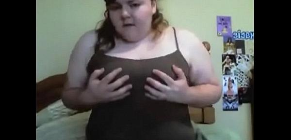  young fat girl masturbates on webcam
